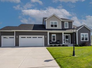 W137N6288 Sunburst Ct, Menomonee Falls, WI 53051