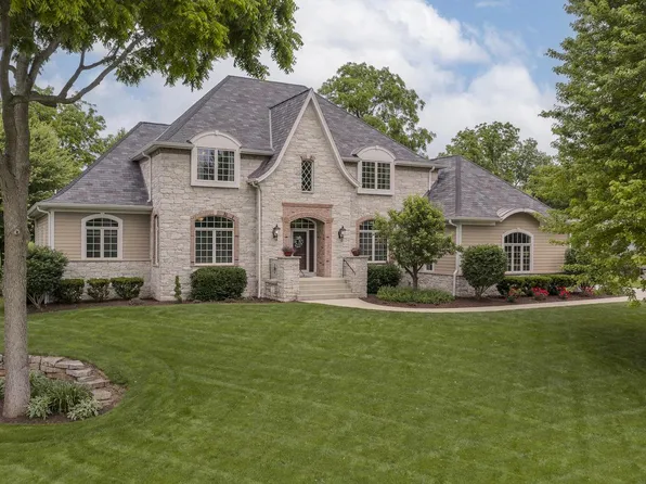 S76W26010 Prairieside DRIVE, Waukesha, WI 53189