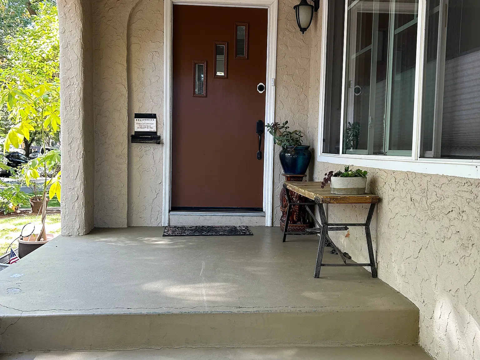 3 bed, 1280 sqft, $3,150 — Photo 1
