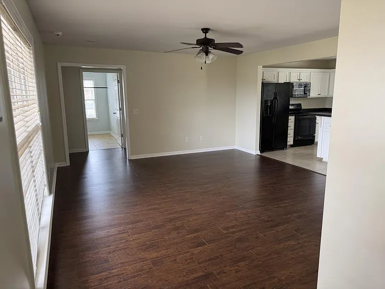 281 Griffith Ln — Photo 3