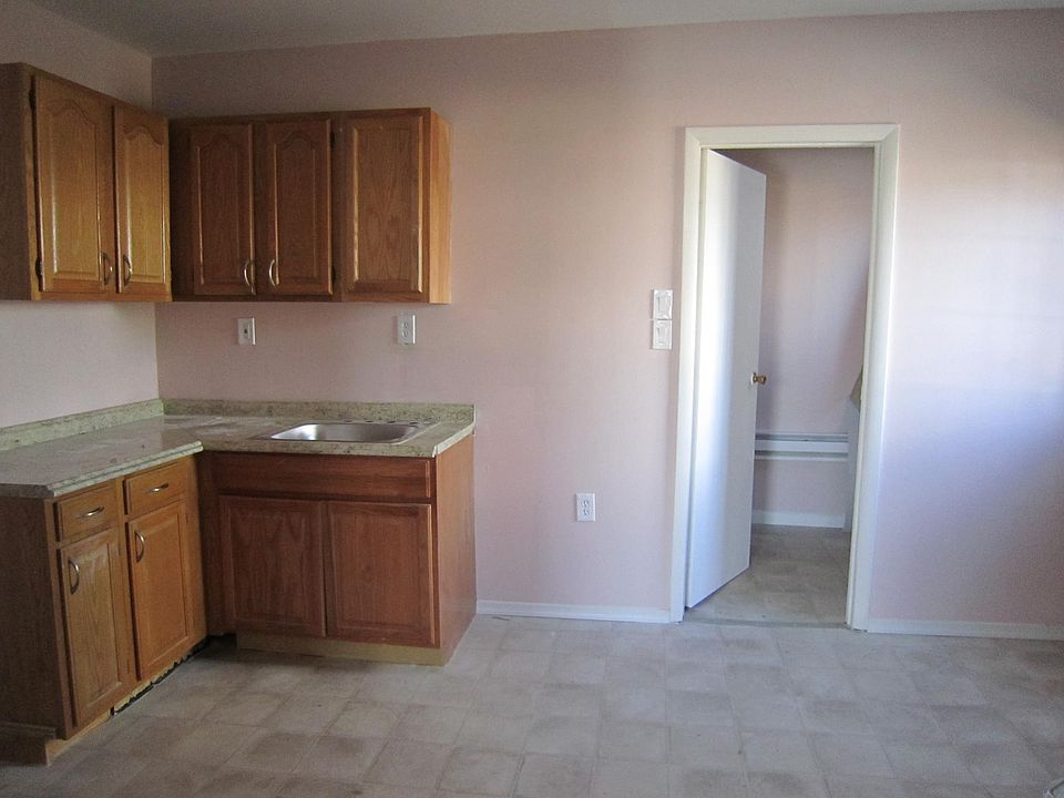 57 1st St Pittston PA Zillow