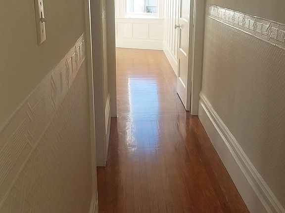 3rd image of 1746 Hyde St