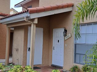 4293 Coral Springs Dr, Coral Springs, FL 33065