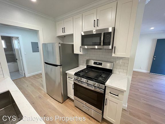 4th image of 1549 S Westgate Ave APT 3