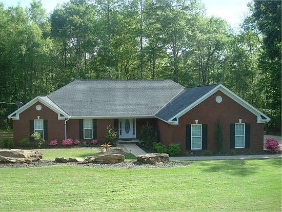 2nd image of 435 Willett Dr