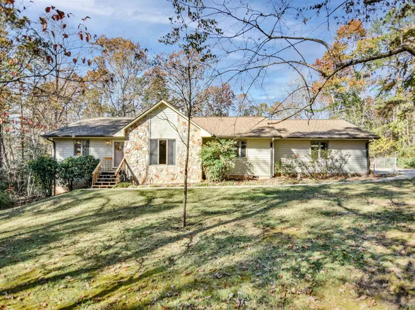 134 Country Acres Rd, Walhalla, SC 29691