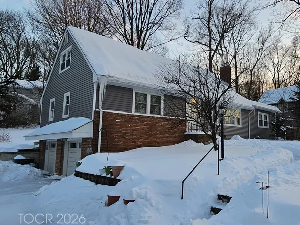 49 Fayson Lakes Rd, Kinnelon, NJ 07405