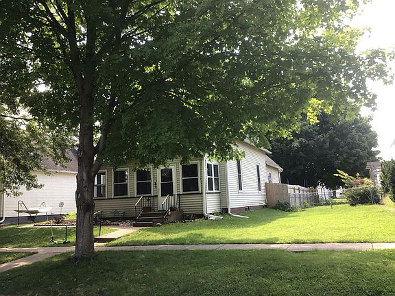 2nd image of 215 Winter St