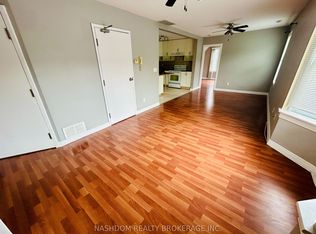 209 Balsam Ave S #3, Hamilton, ON L8M 3B7