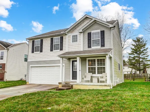 17 Cedarwood Dr, Amelia, OH 45102