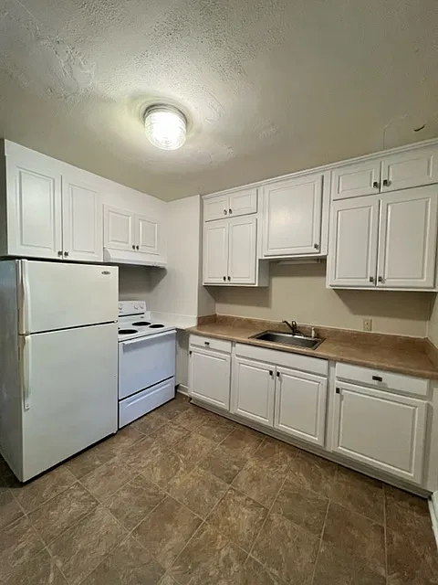 2 bed, 850 sqft, $1,100 — Photo 3