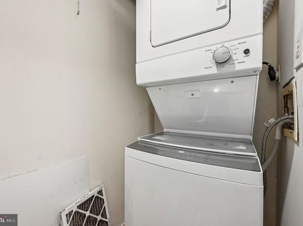 9731 Hellingly Pl #37, Montgomery Village, MD 20886