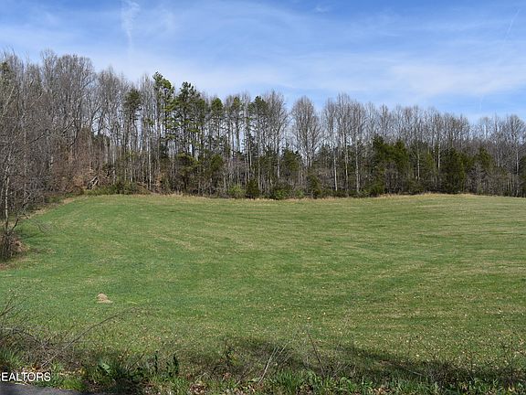 3rd image of 1847 Mount Zion Rd