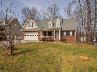 225 Coghill Dr, Winston Salem, NC 27103