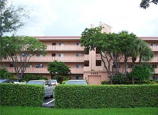 1st image of 6585 Kensington Ln APT 302