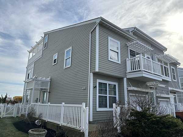 1st image of 73 Spinnaker Dr #1