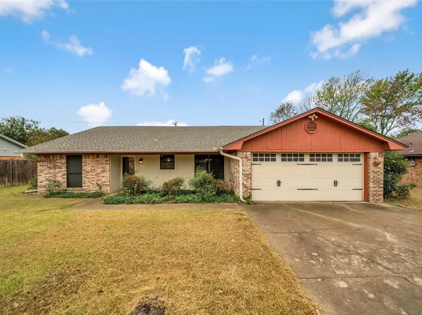 1219 Dirkson St, Weatherford, TX 76086