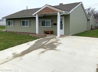 2901 Arizona Ave, Flint, MI 48506