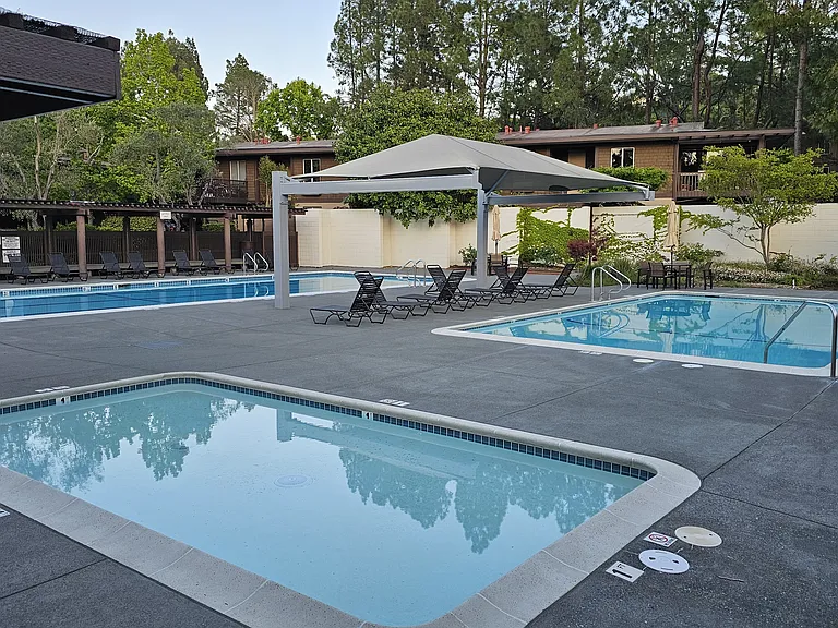 72 Surrey Ln #72 — Photo 34