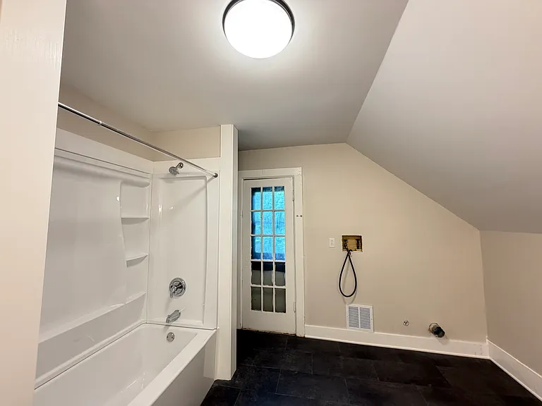 320 Chestnut St #2 — Photo 18