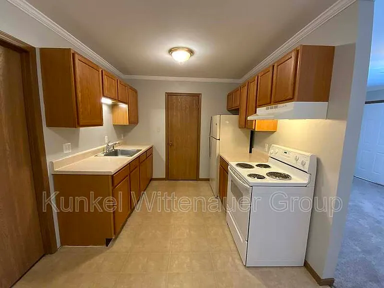 2609A Sierra Dr — Photo 4