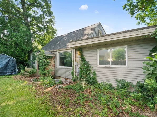 430 Elm Ct, Twin Lakes, WI 53181