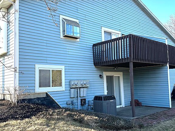 2nd image of 3766 N Lakeside Dr