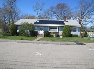 10 Green St, Randolph, MA 02368