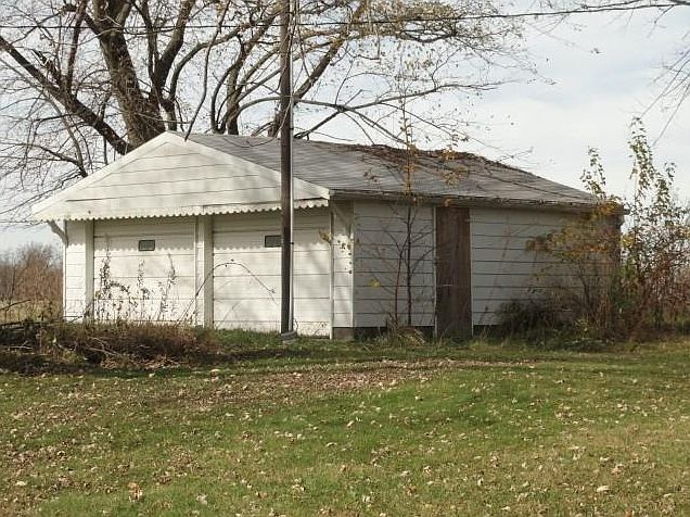 2nd image of 1503 W Co Rd 350 N