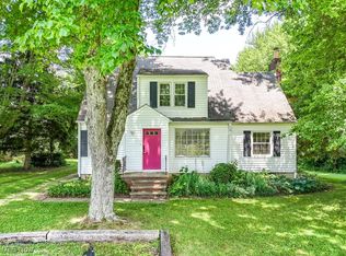 2075 Tallmadge Rd, Kent, OH 44240