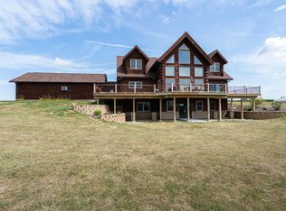 3250 Martz Ln, Muscatine, IA 52761