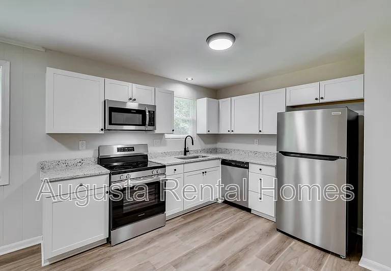 3413 Charing Cross Ct — Photo 12