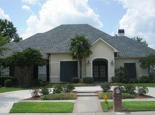 214 Waterford Dr, Lafayette, LA 70503