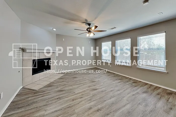 3 bed, 2.0 bath, 2034 sqft, $2,000 — Photo 4