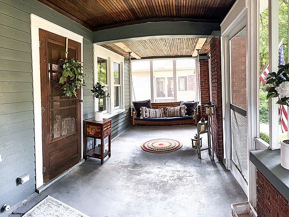 4th image of 5613 Carrollton Ave