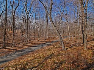 34 Highland Ave, Andover, NJ 07821