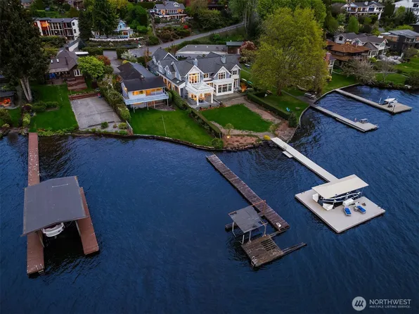 1811 1/2 10th Street W, Kirkland, WA 98033