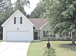 923 Tucker Ln, Loganville, GA