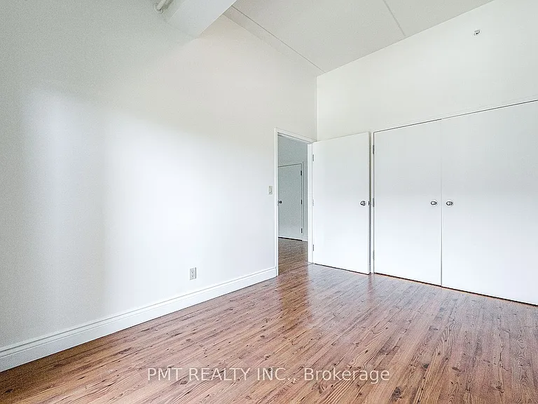 150 Colborne St #208 — Photo 12