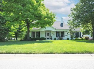 608 Loon Ln, Huron, OH 44839