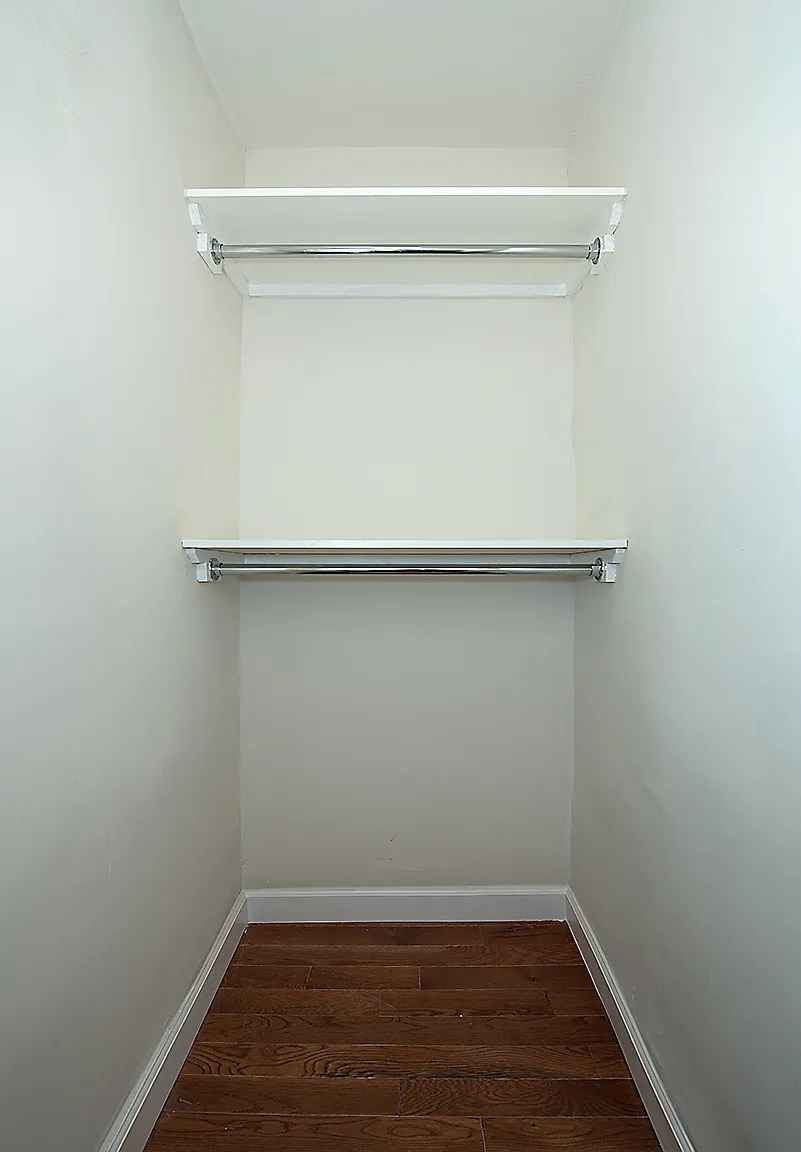 324 East 48th Street — Photo 2