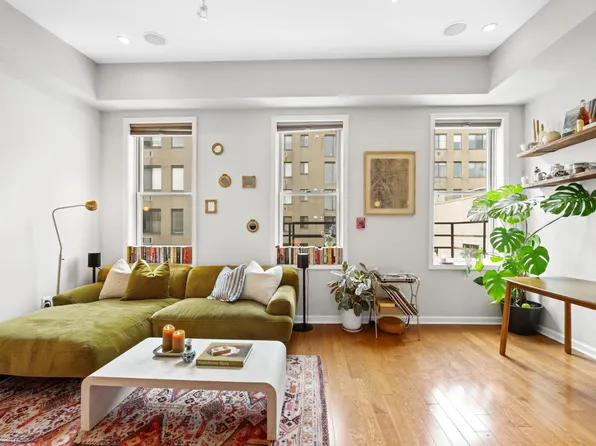 307 1st St APT 4, Hoboken, NJ 07030