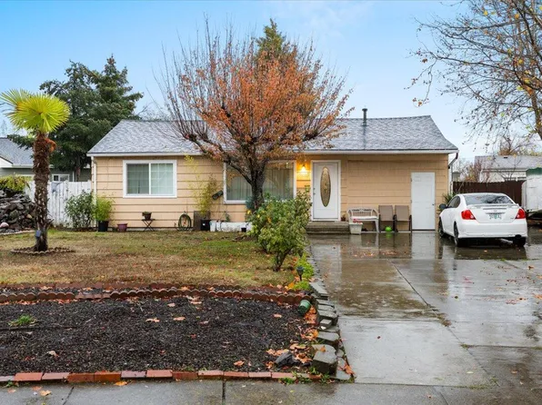 7856 Ajax St, White City, OR 97503