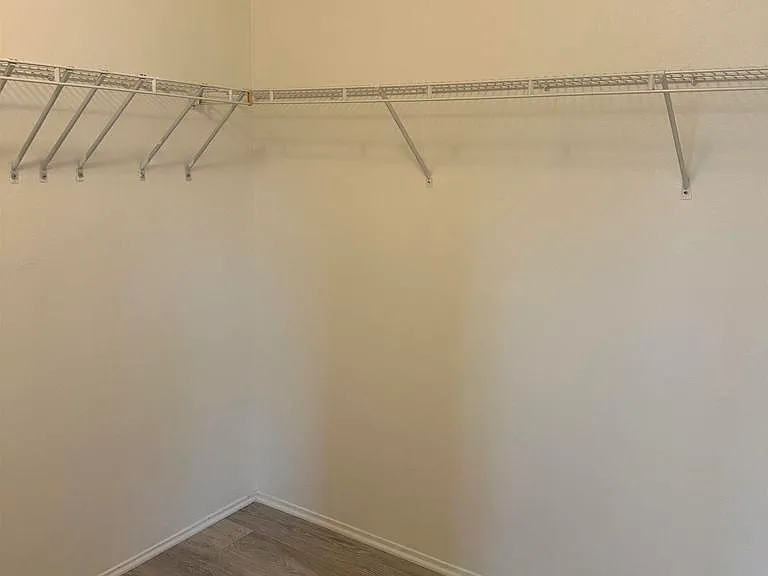 420 Sanibelle Cir #100 — Photo 6