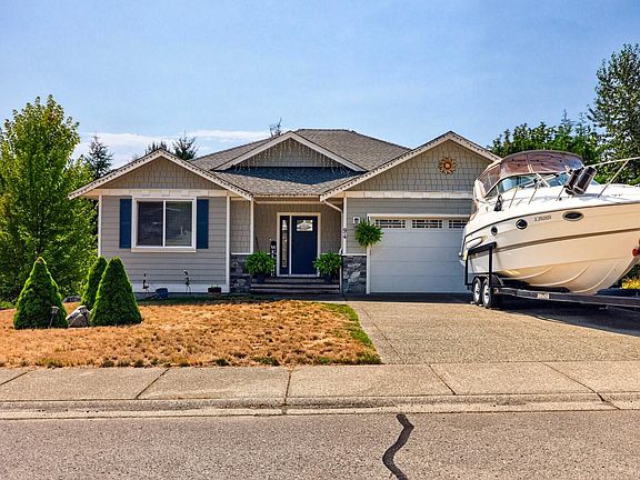 2nd image of 94 Beech Cres