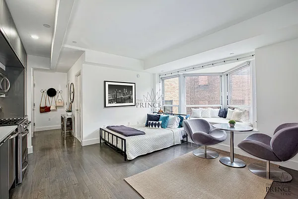 Rented by Compass | media 16