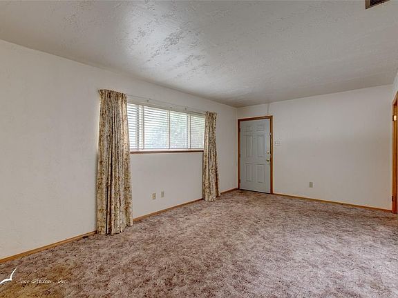 5th image of 1801 Briarwood St