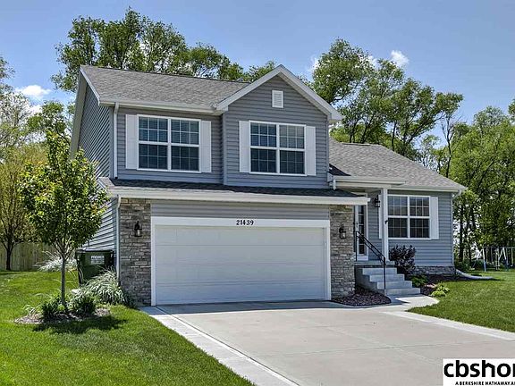 2nd image of 21439 Hampton Dr