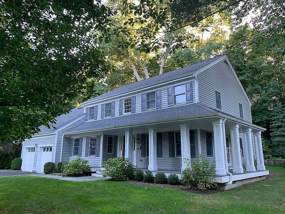 2nd image of 7 Ellis Ct