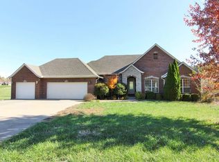 136 Calera Rd, Cape Girardeau, MO 63701